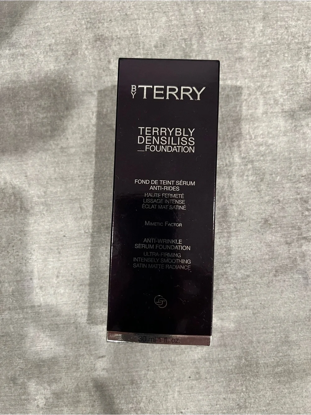 Terrybly Densiliss Foundation - Vanilla Beige (3)